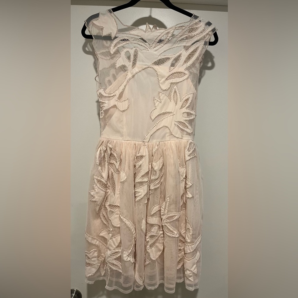 ASOS pale pink dress with tulle and embroideries US sz4